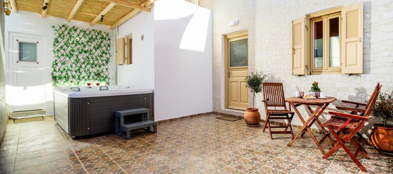 Heart Of Oia - Private House With Jacuzzi Apartment Екстериор снимка